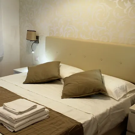 拉吉奥索尔旅馆 斯培西亚